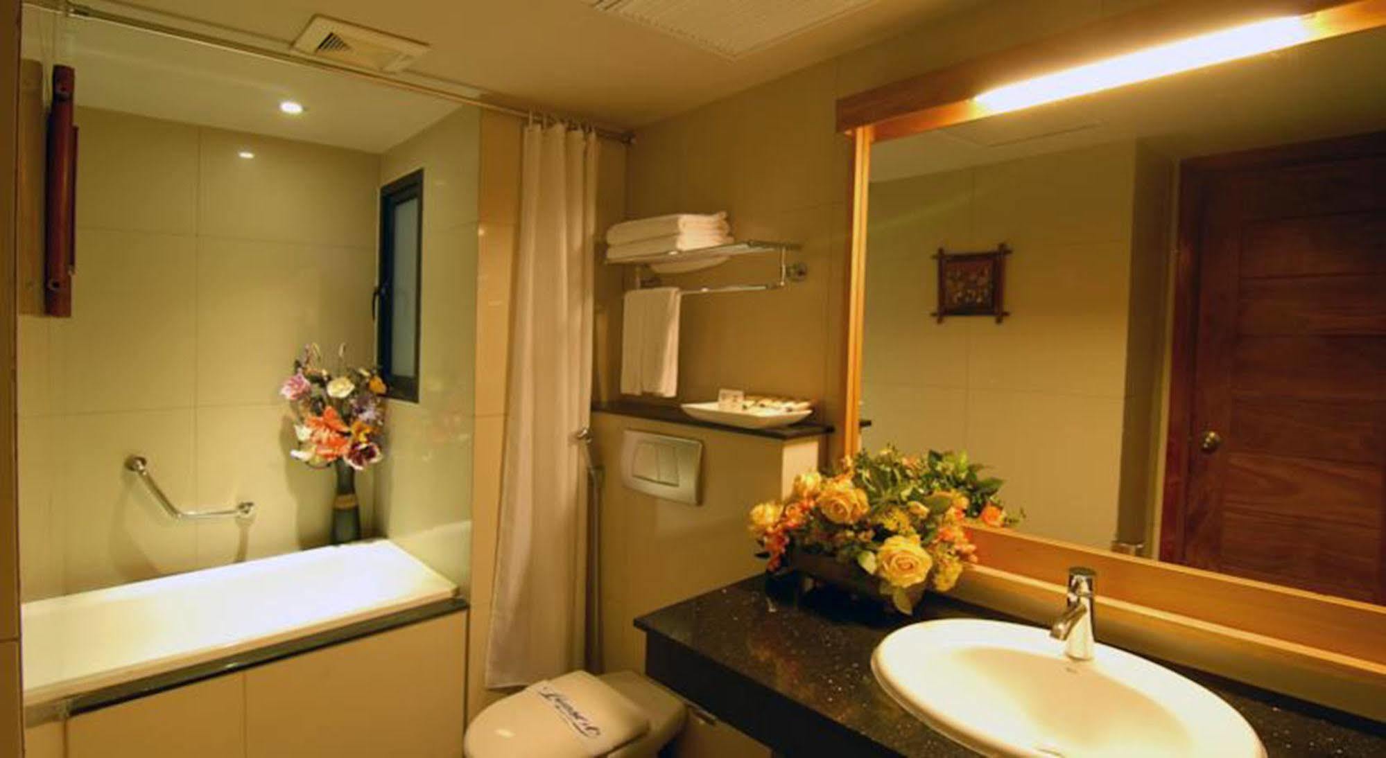 Hanoi Eternity Hotel Kültér fotó