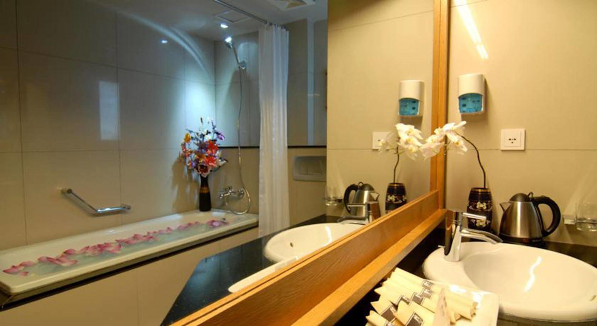 Hanoi Eternity Hotel Kültér fotó